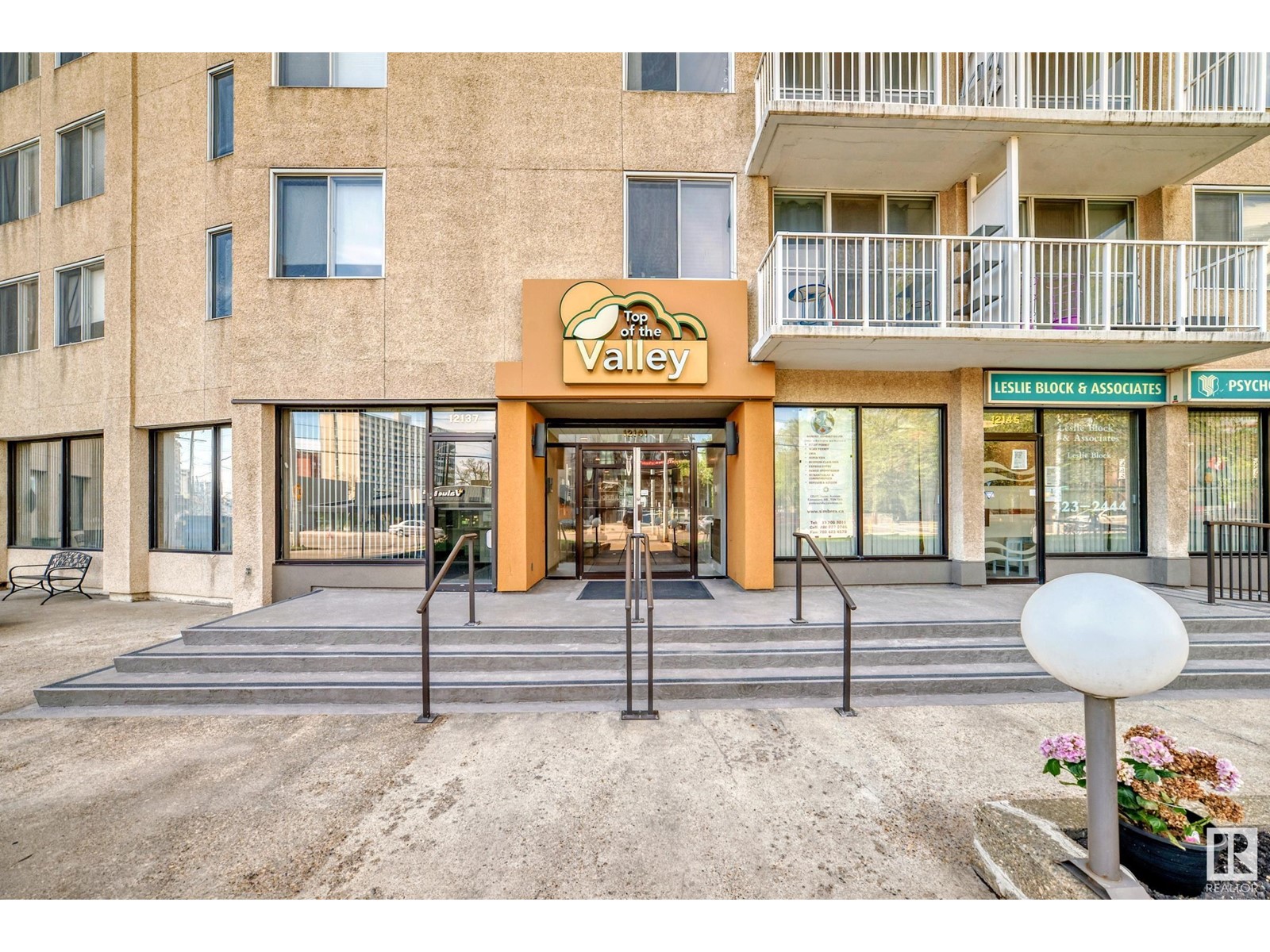 12141 Jasper Avenue #1203, Edmonton, AB T5N 3X8