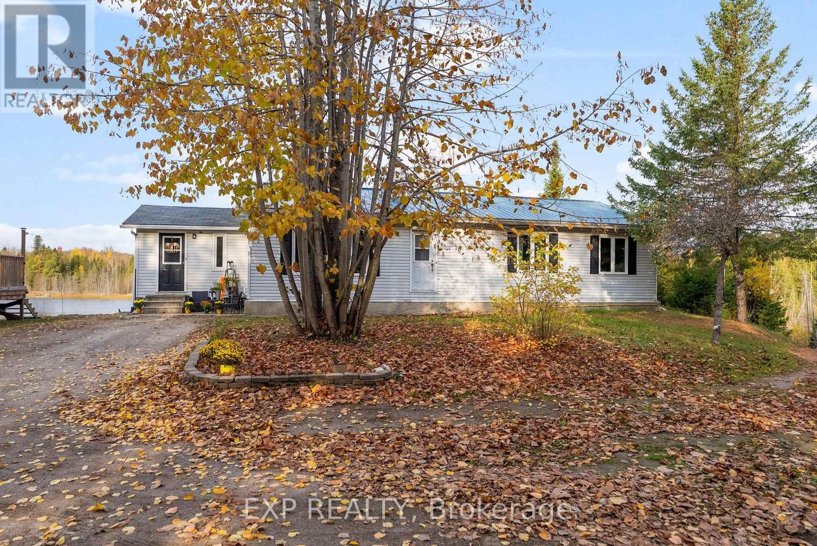 164 Garden Lake Trl, Whitewater Region, ON K0J 1Y0