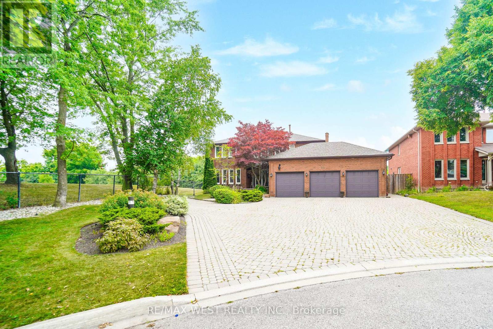 28 Bridgend Ct S, Vaughan, ON L4L 3L3