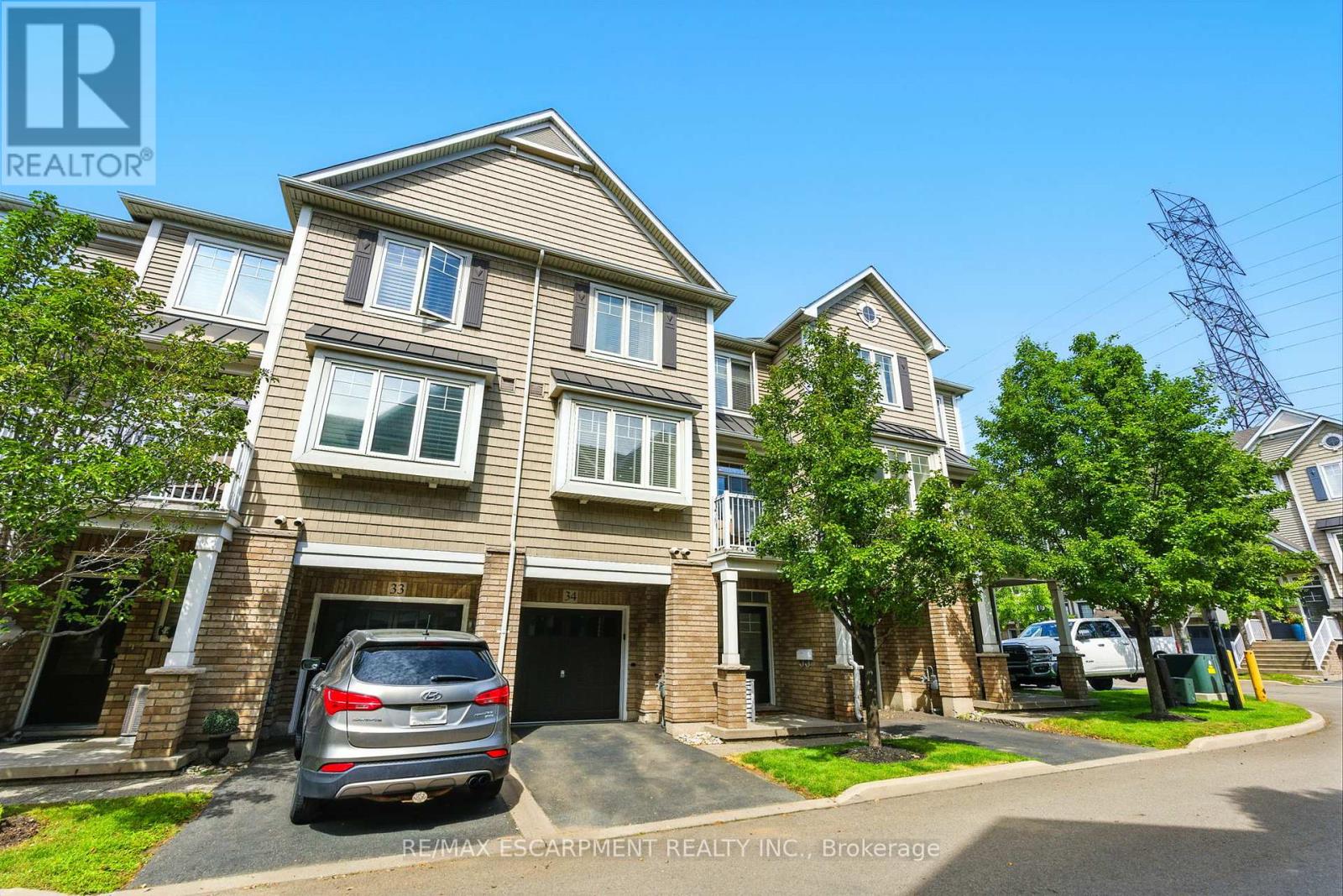 34 337 Beach Blvd, Hamilton, ON L8H 6W4