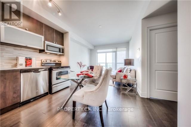 2410 28 Ted Rogers Way, Toronto, ON M4Y 2J4