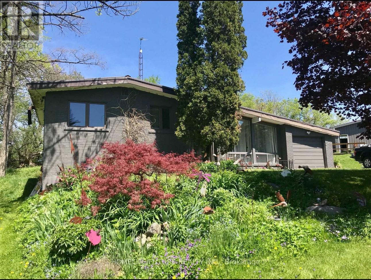 3975 Kinsale Rd, Pickering, ON L1Y 1E3