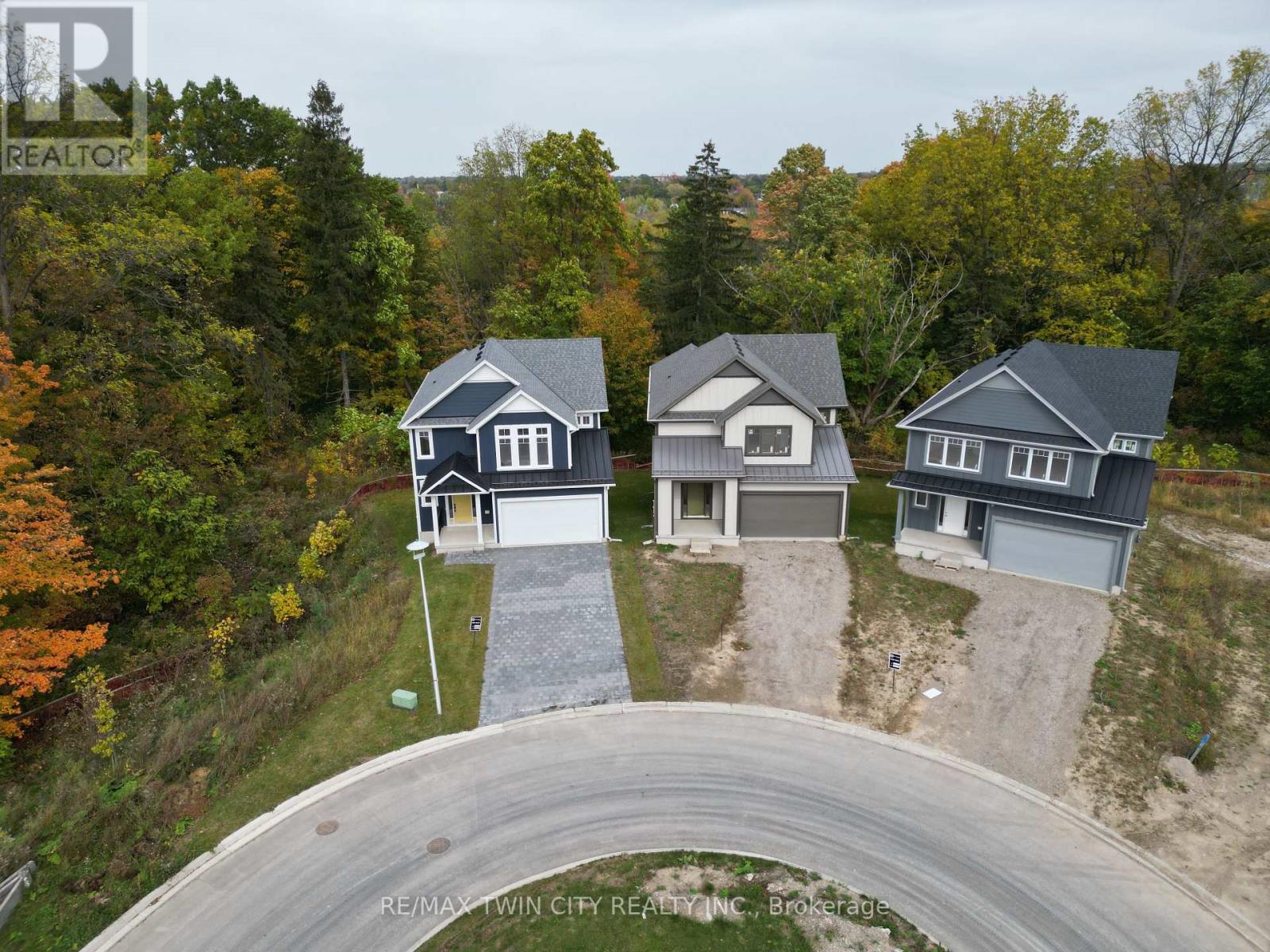 108 Christopher Ct, London, ON N5Z 0B1