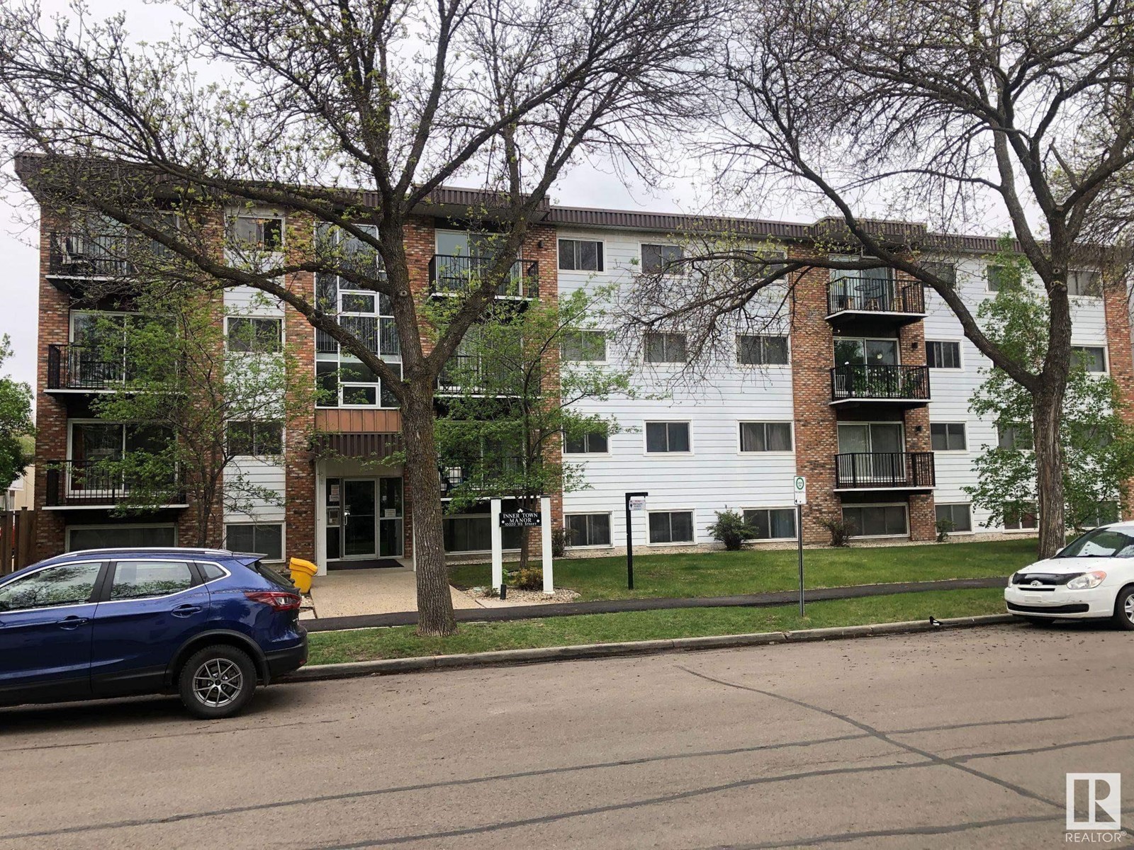 10320 113 Street #302, Edmonton, AB T5K 1P6