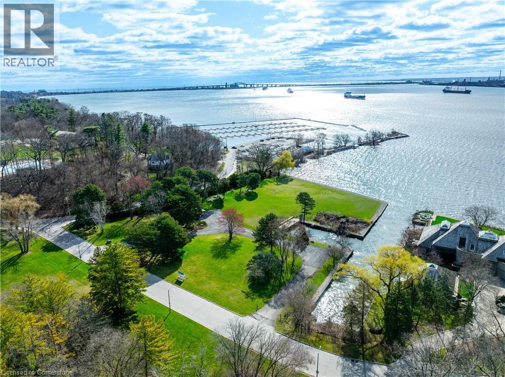 800 Lasalle Park Rd, Burlington, ON L7T 4G9