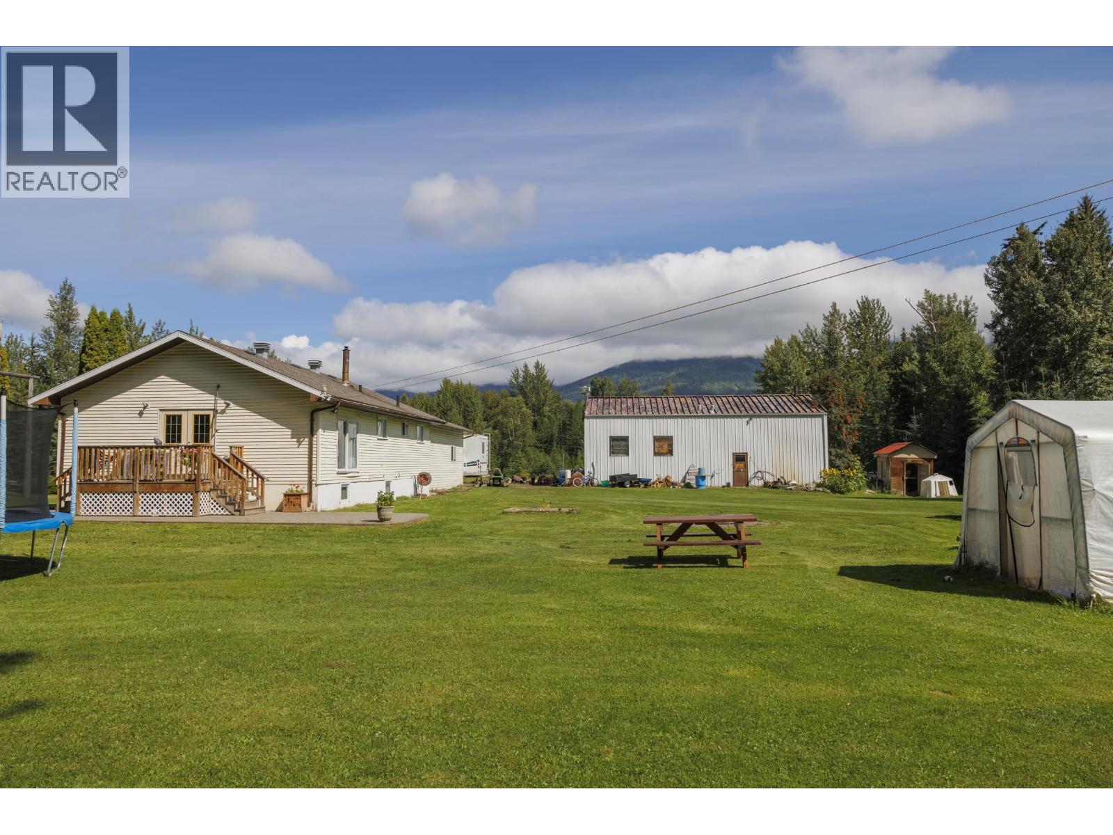 1200 Dorval Rd, Mcbride, BC V0J 2E0
