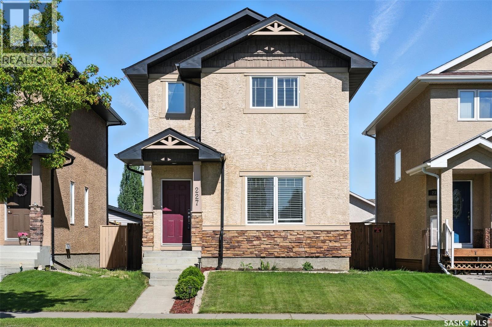 227 Galloway Rd, Saskatoon, SK S7T 0B2