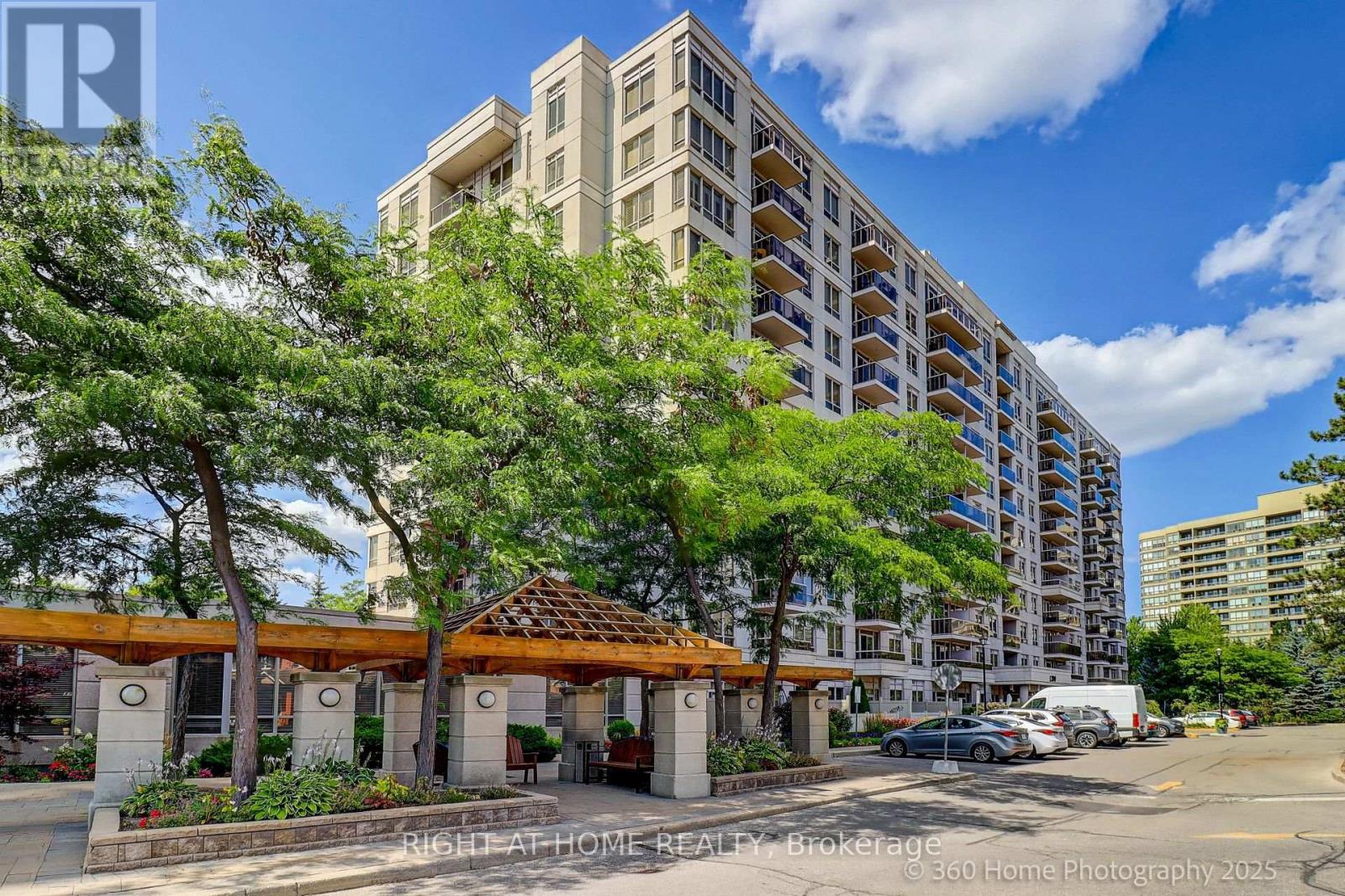 817 1200 The Esplanade N, Pickering, ON L1V 6V3