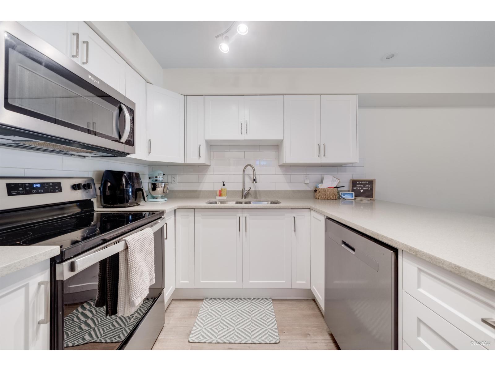 30515 Cardinal Avenue Unit 219, Abbotsford, BC V2T 0A8