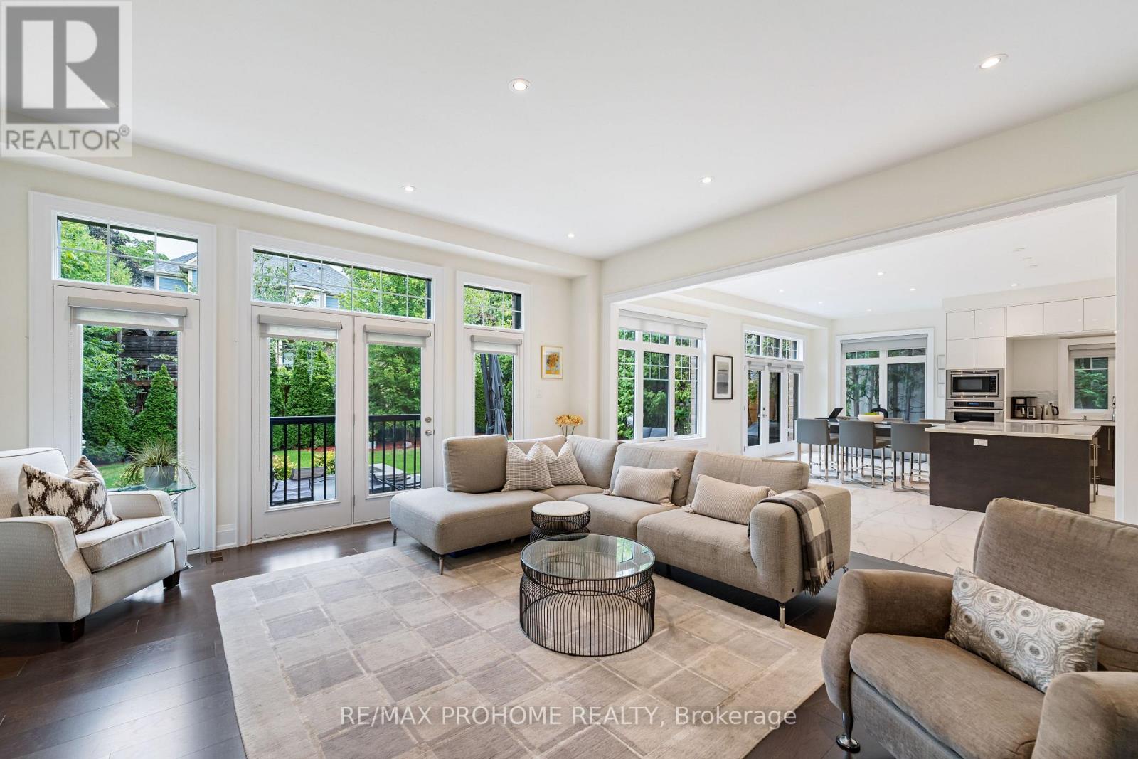 17 Alma Walker Way, Markham, ON L3P 0N7