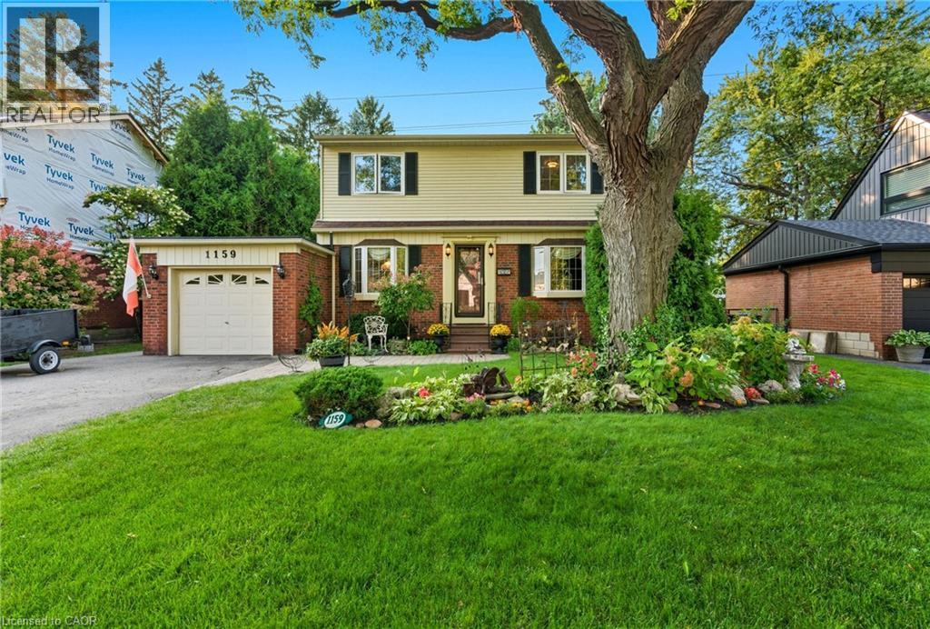 1159 Greening Ave, Mississauga, ON L4Y 1H3