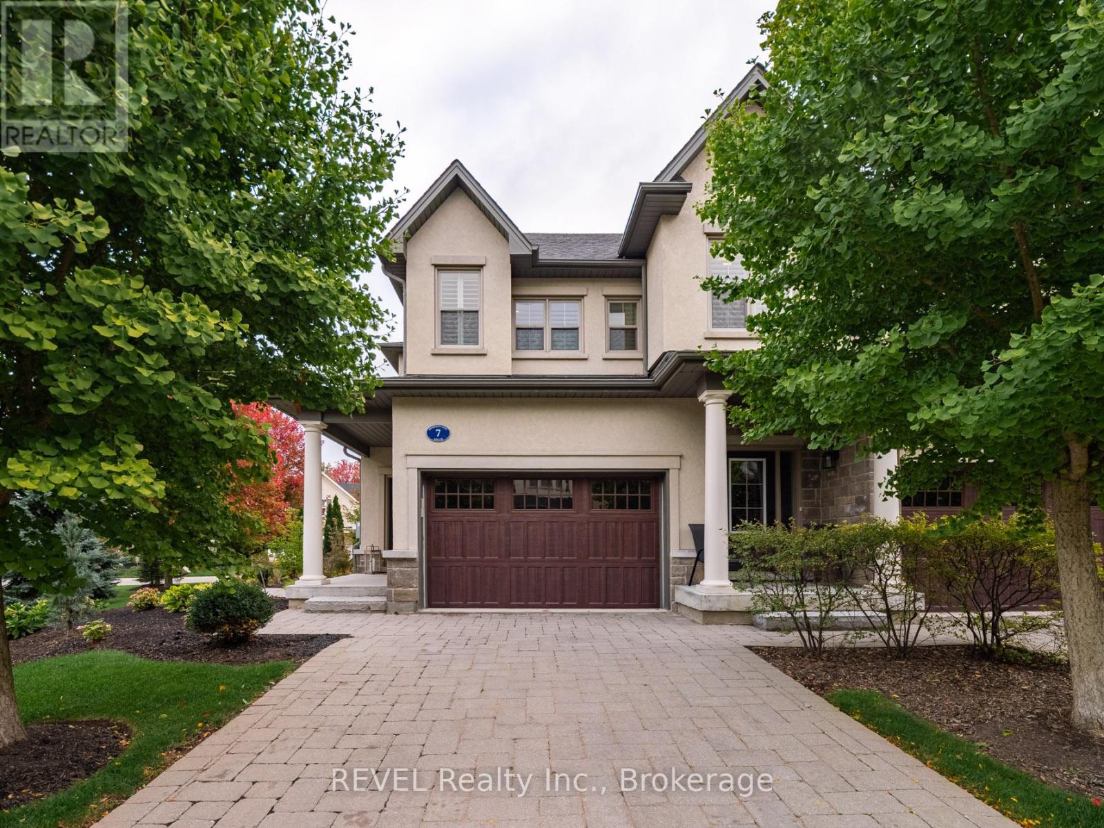 7 Aberdeen Ln S A7 Ln, Niagara-on-the-lake Town, ON L0S 1J0