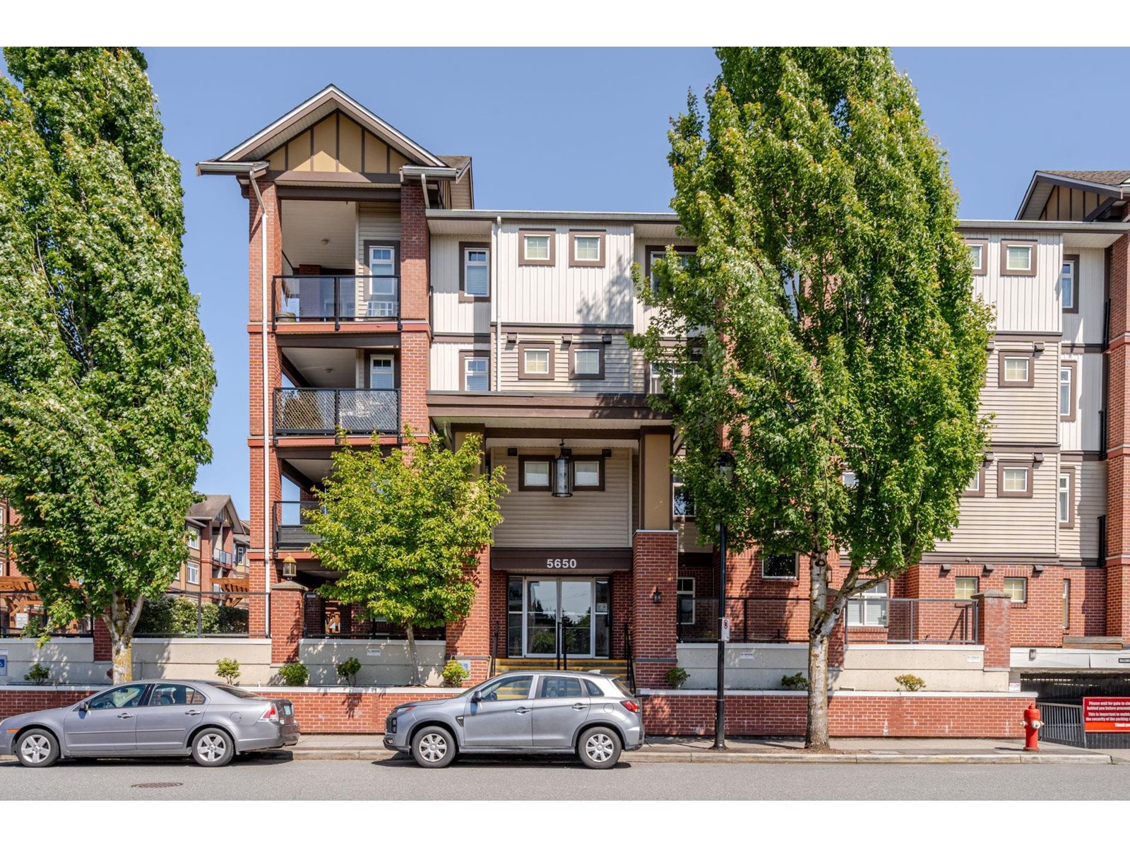 5650 201a Street Unit 112, Langley, BC V3A 0B3