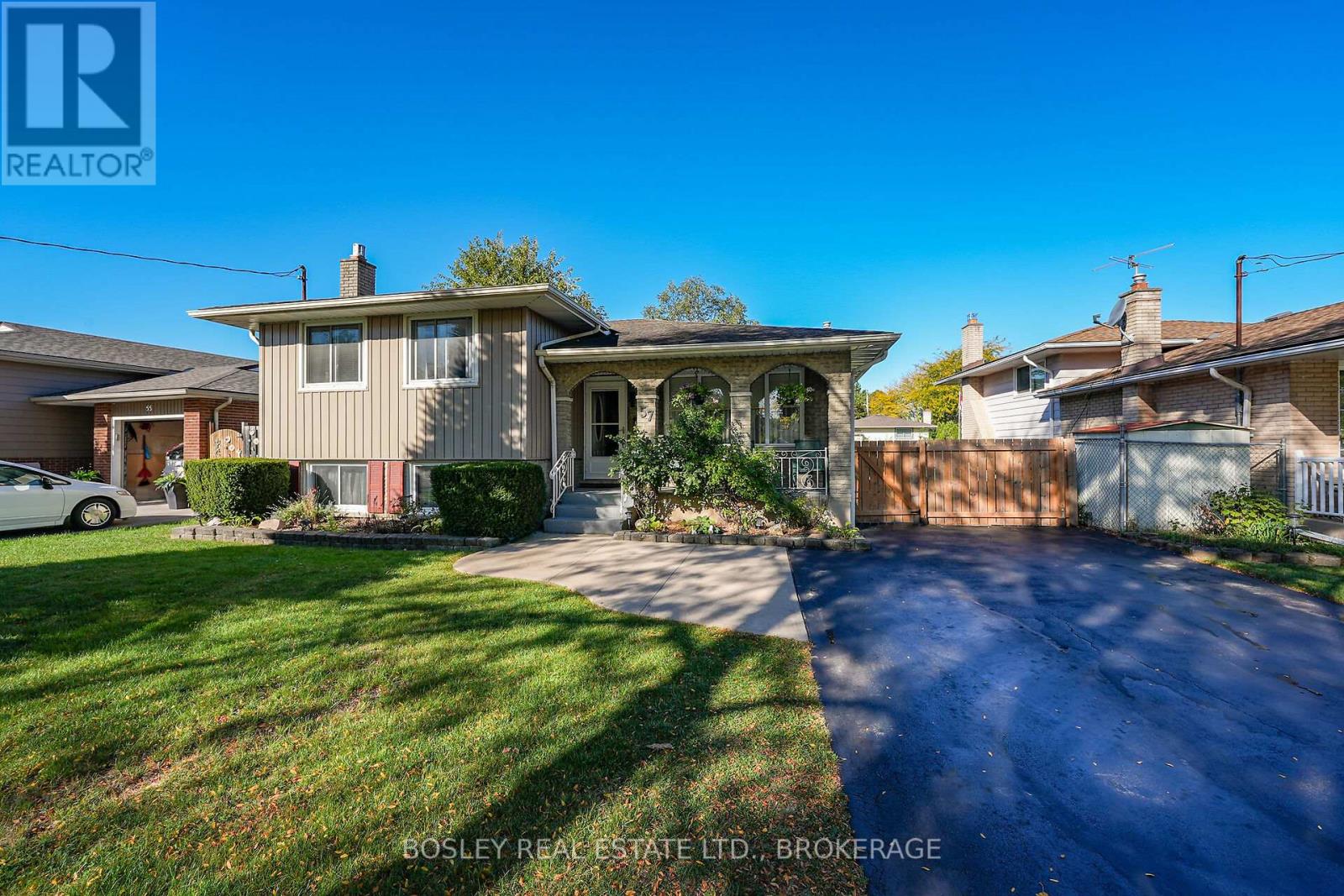 57 Meredith Dr, St. Catharines, ON L2M 6R5