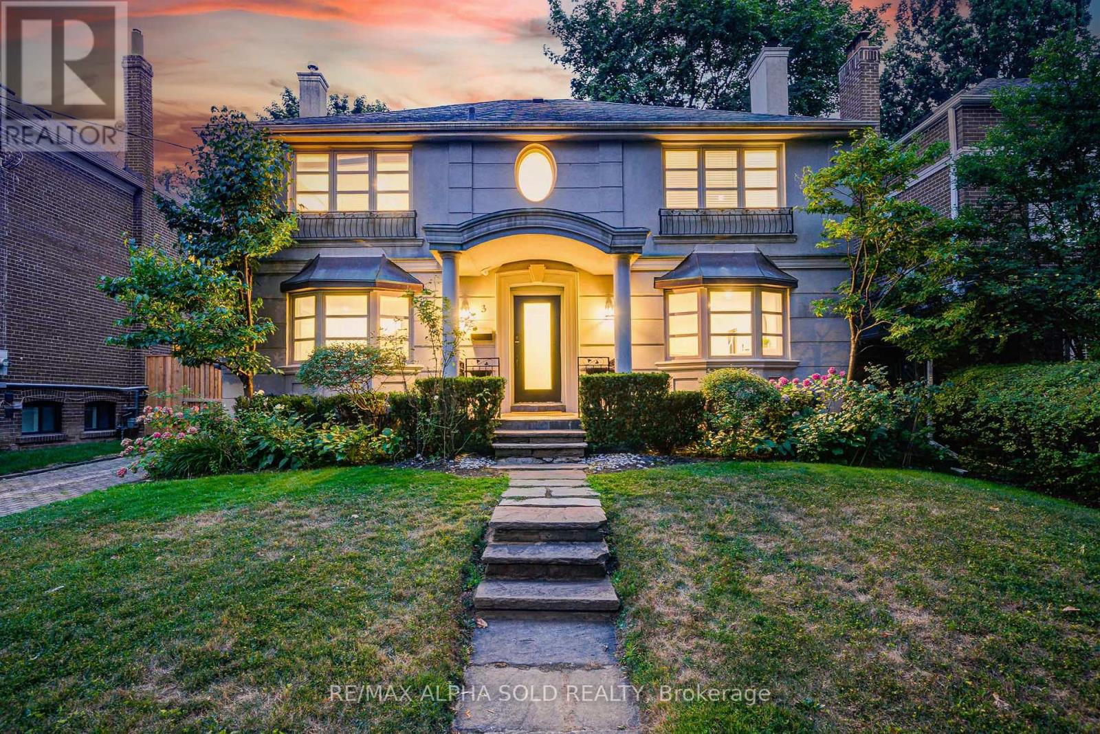 3 Silverwood Ave, Toronto, ON M5P 1W4