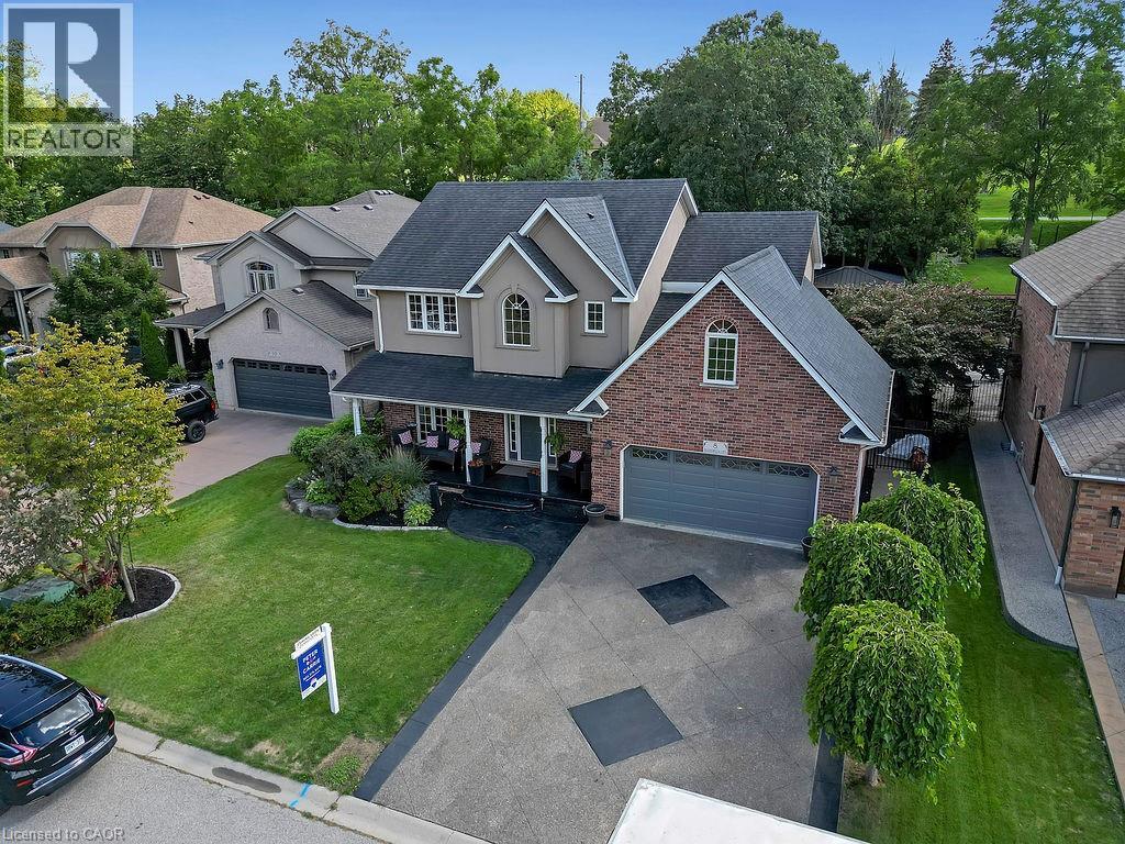 8 Meadowlea Ct, Caledonia, ON N3W 2N4