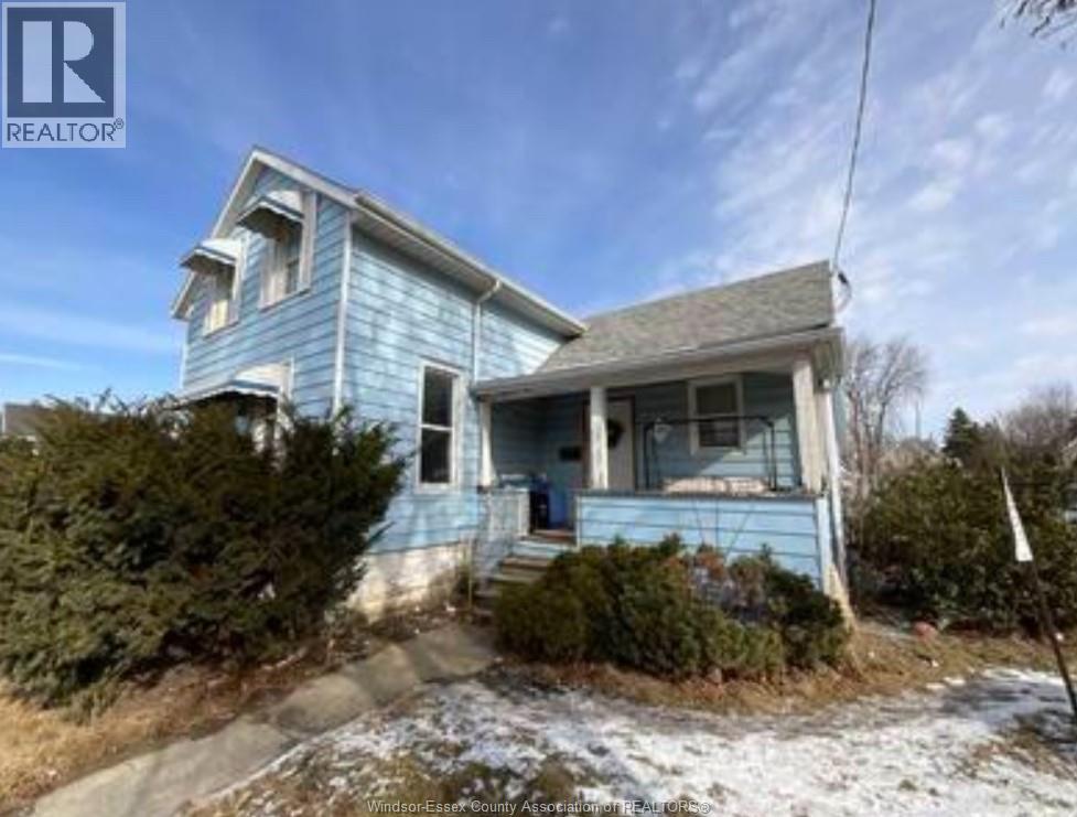 205 St Clair, Chatham, ON N7L 3J4