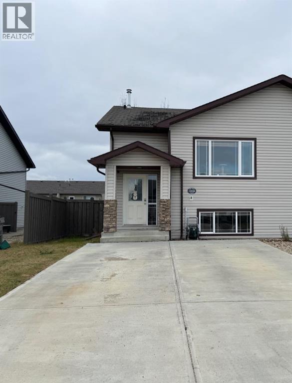 102 Street Unit 12026 #a, Grande Prairie, AB T8V 0M8