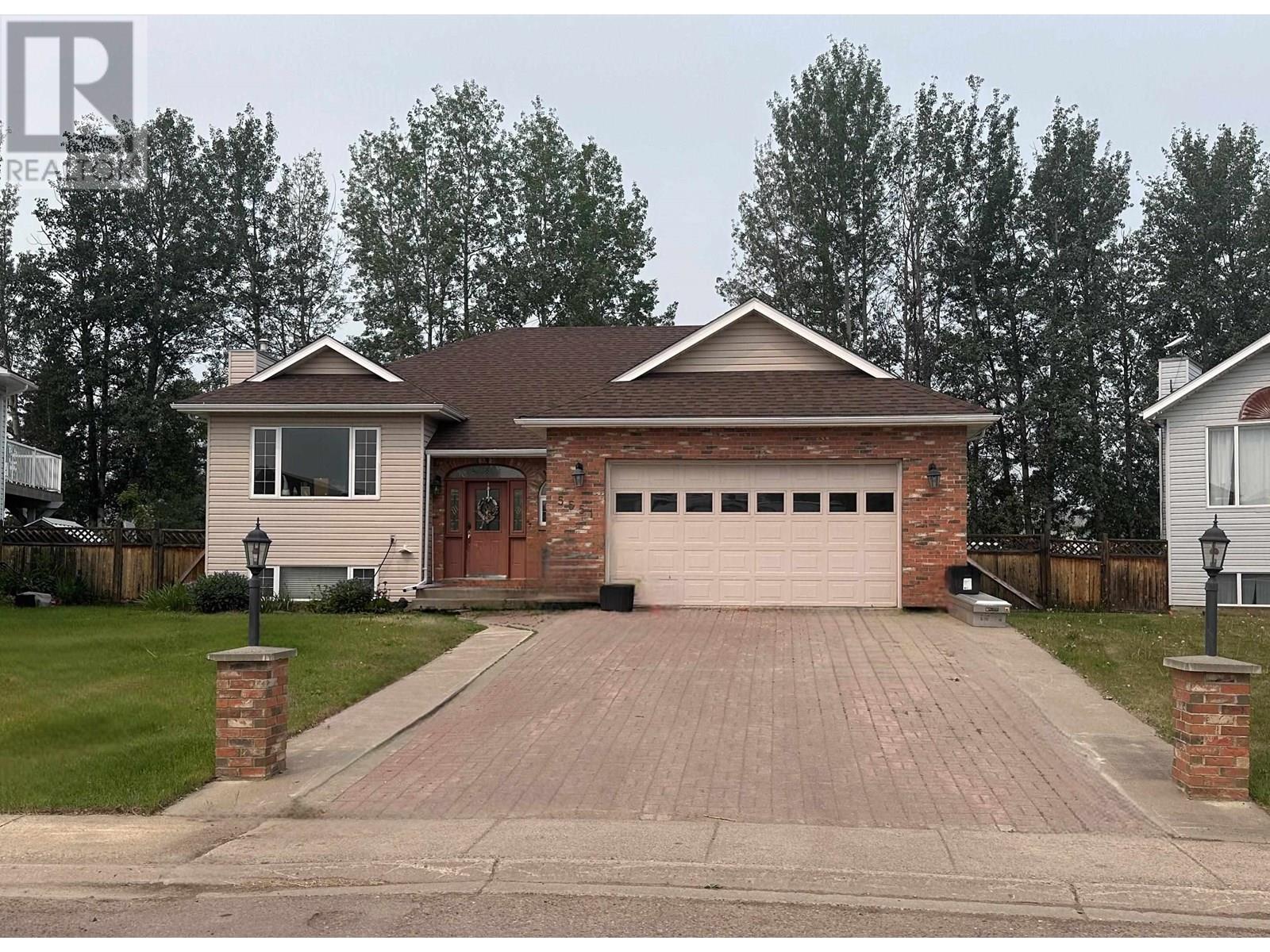 5551 Maxhamish Cres, Fort Nelson, BC V0C 1R0