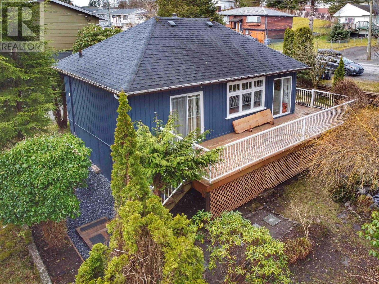 1634 E 11th Ave, Prince Rupert, BC V8J 2X3