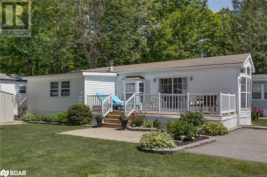 1 Malta Ave, Wasaga Beach, ON L9Z 3A8