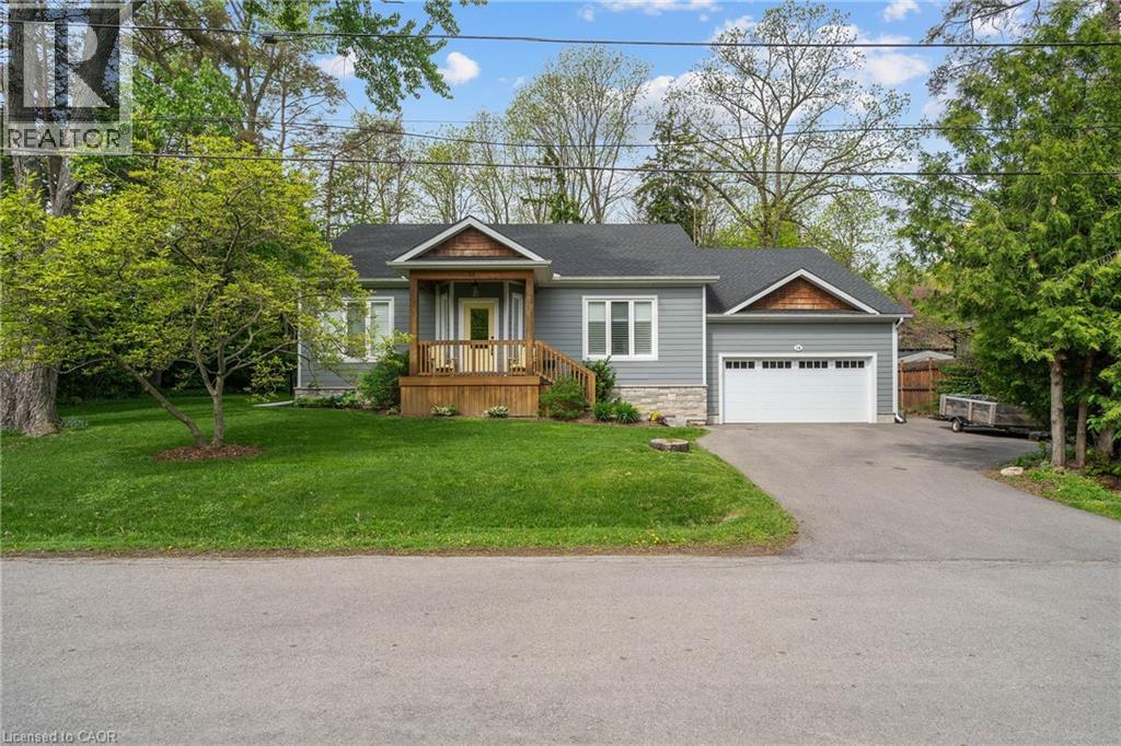 14 Sullivans Ln, Dundas, ON L9H 5N7