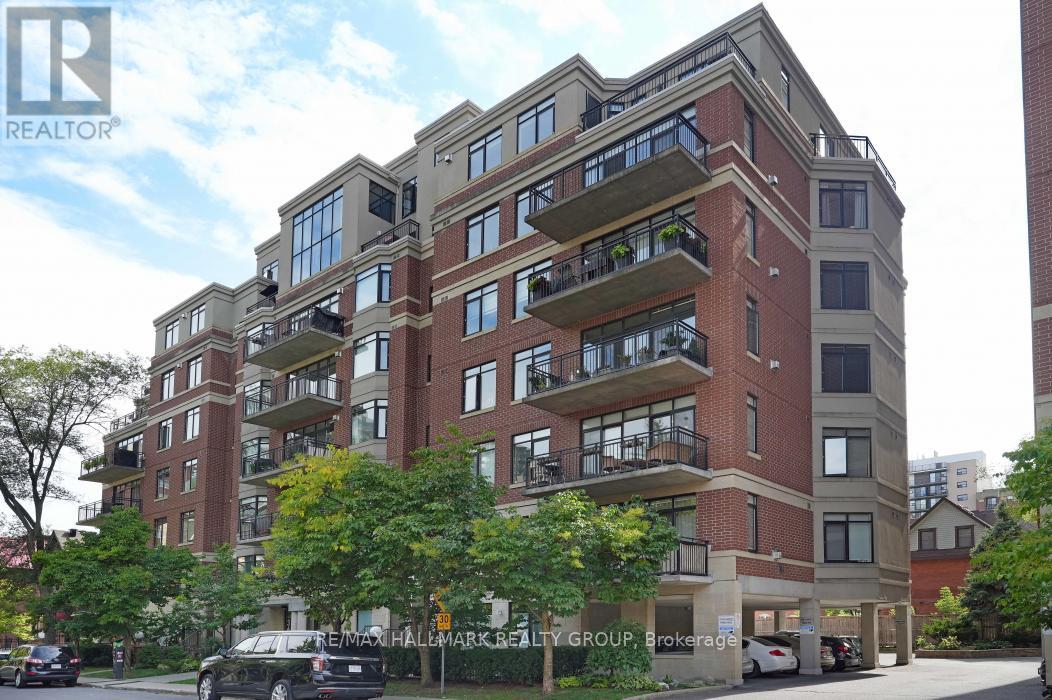 364 Cooper Street #ph2, Ottawa, ON K2P 2P3