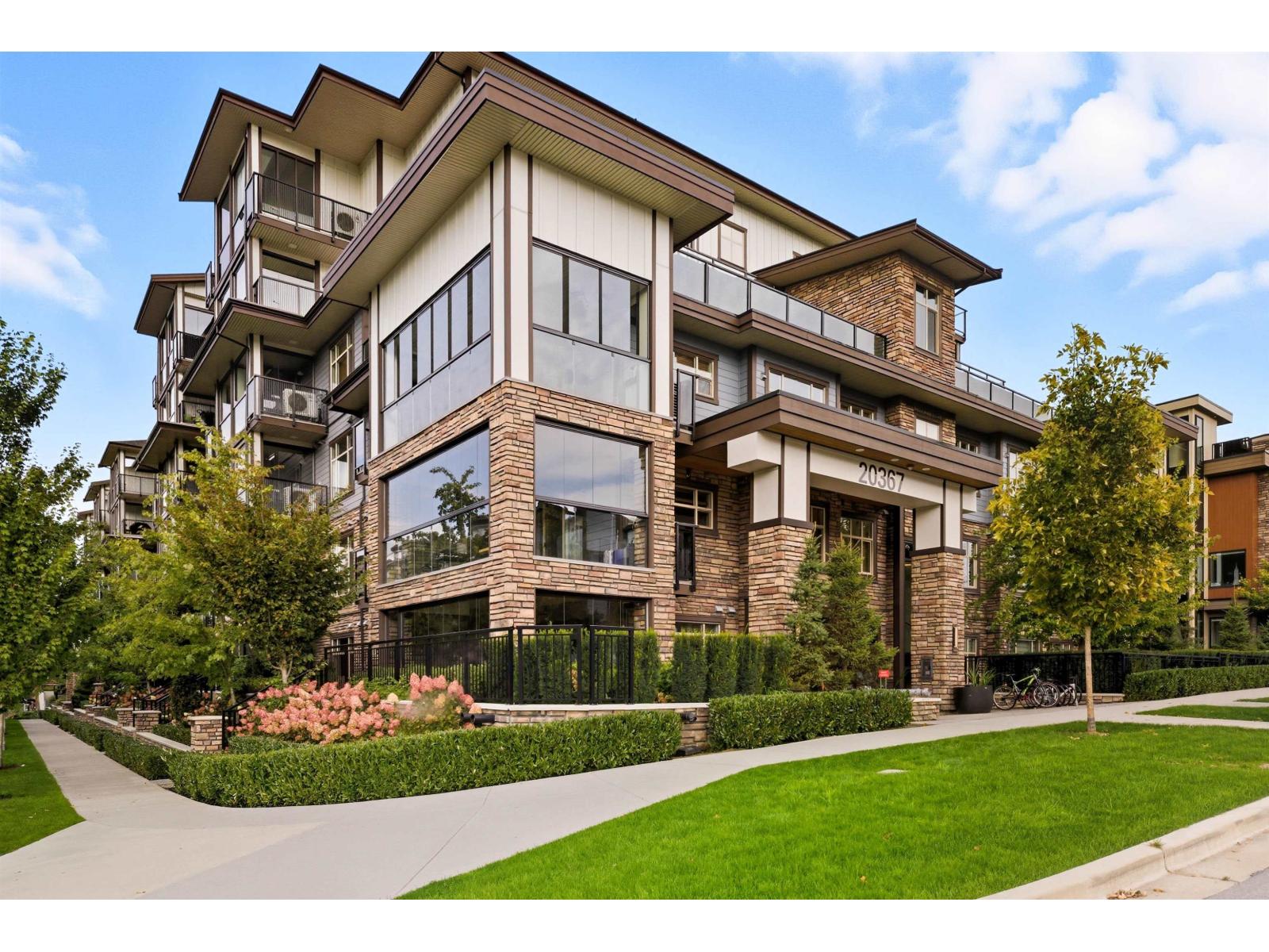 20367 85 Avenue Unit 302, Langley, BC V2Y 3R1