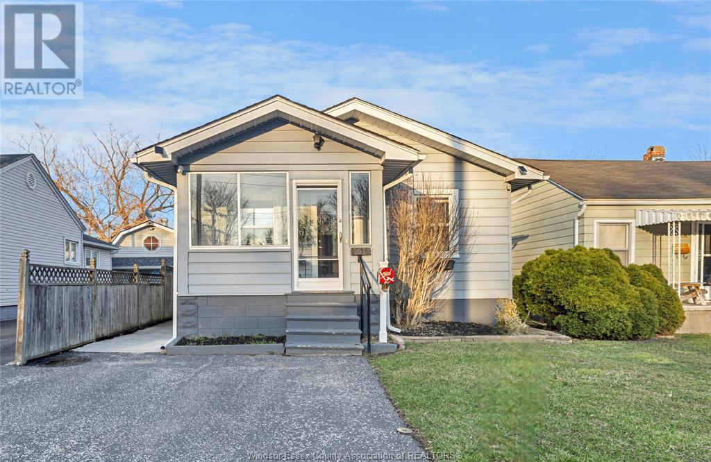 1216 Felix, Windsor, ON N9C 3L7