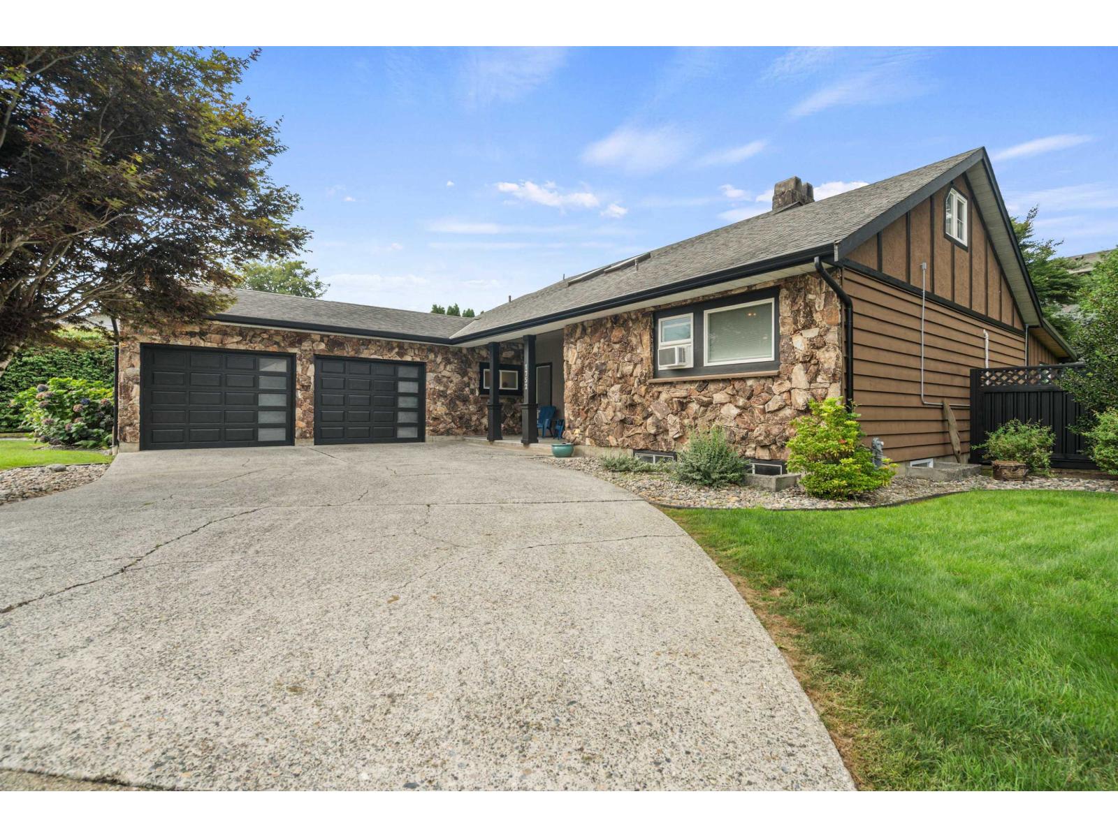 1752 Cedar Placeagassiz, Kent, BC V0M 1A2