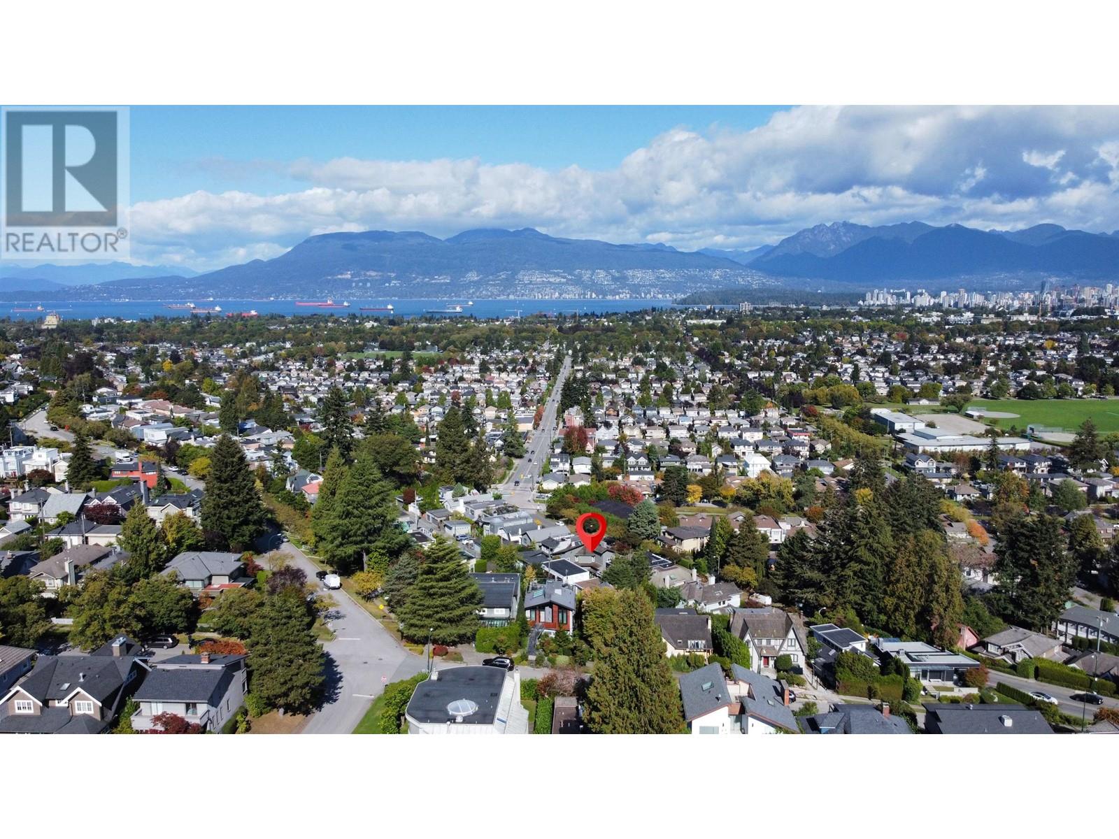 4393 Puget Dr, Vancouver, BC V6L 2V7