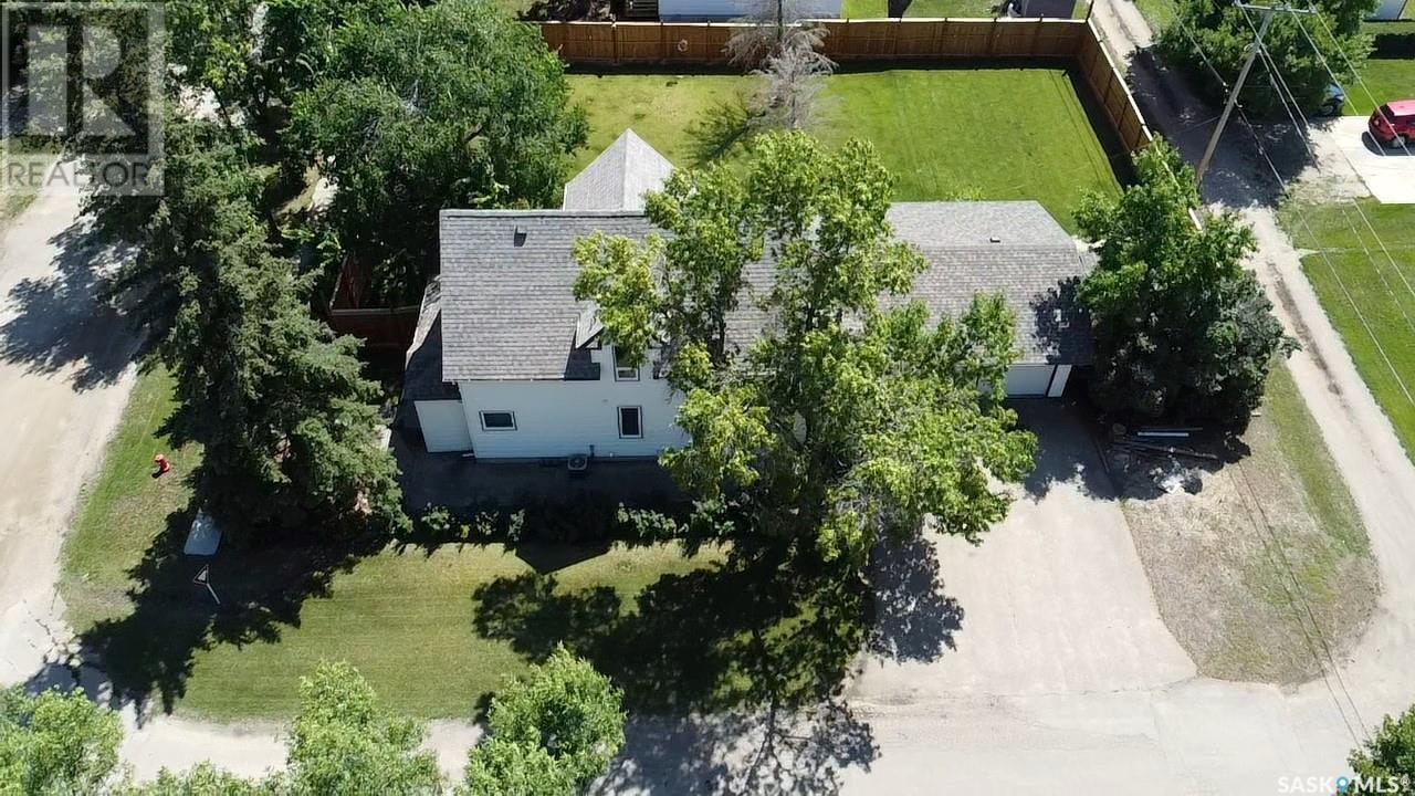 432 Leonard St, Herbert, SK S0H 2A0