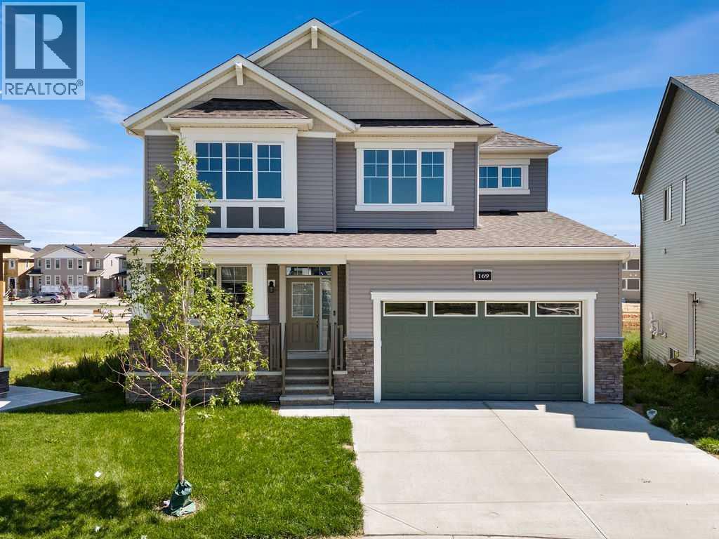 169 Carringwood Close NW, Calgary, AB T3P 2B2