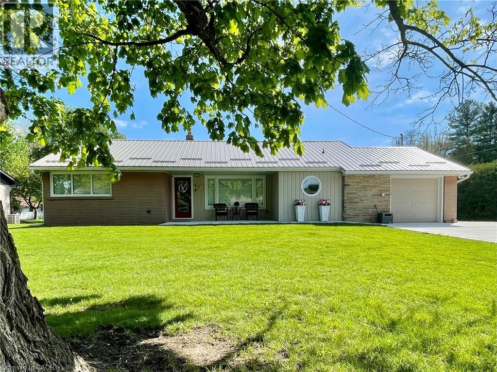 6 Ryerse Cres, Port Dover, ON N0A 1N6