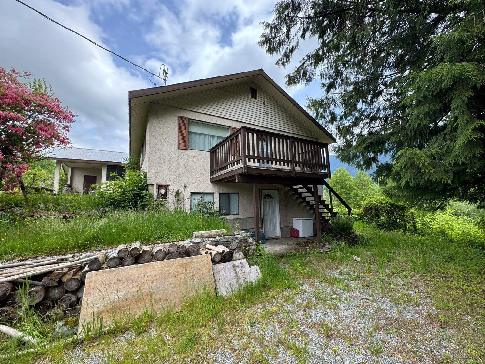 12408 Seux Rd, Mission, BC V2V 4J1