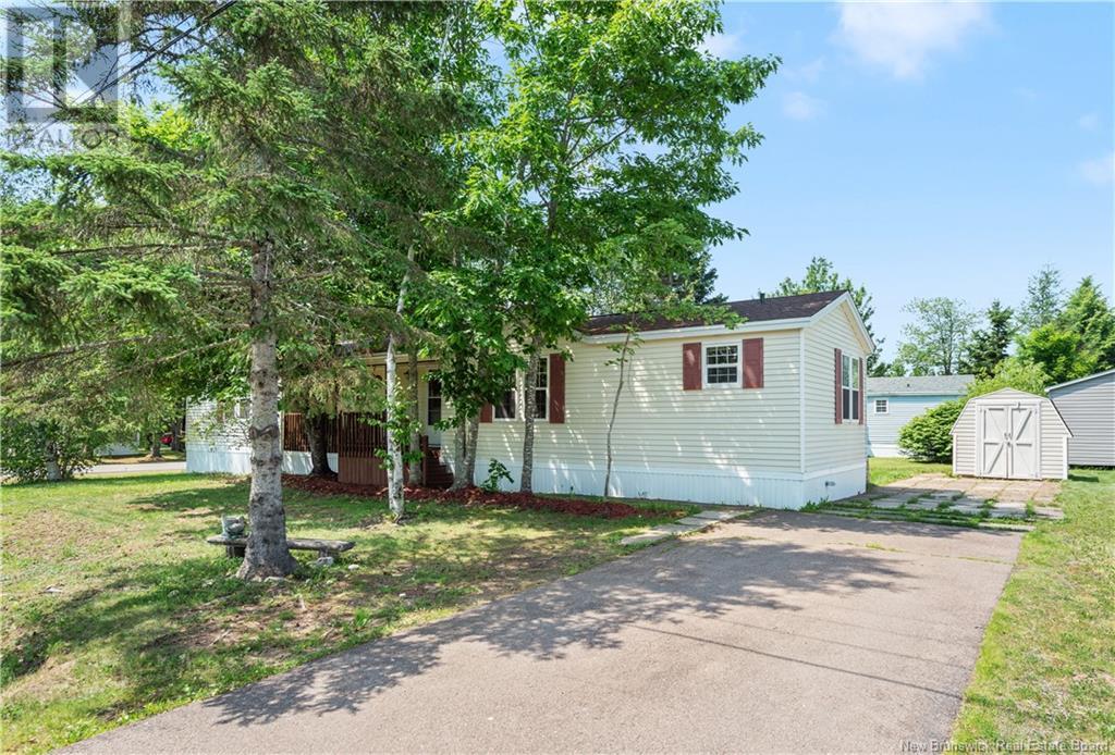 1 Heron St, Moncton, NB E1H 2W6