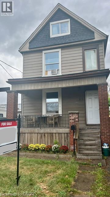 219 Avondale St, Hamilton, ON L8L 7C4
