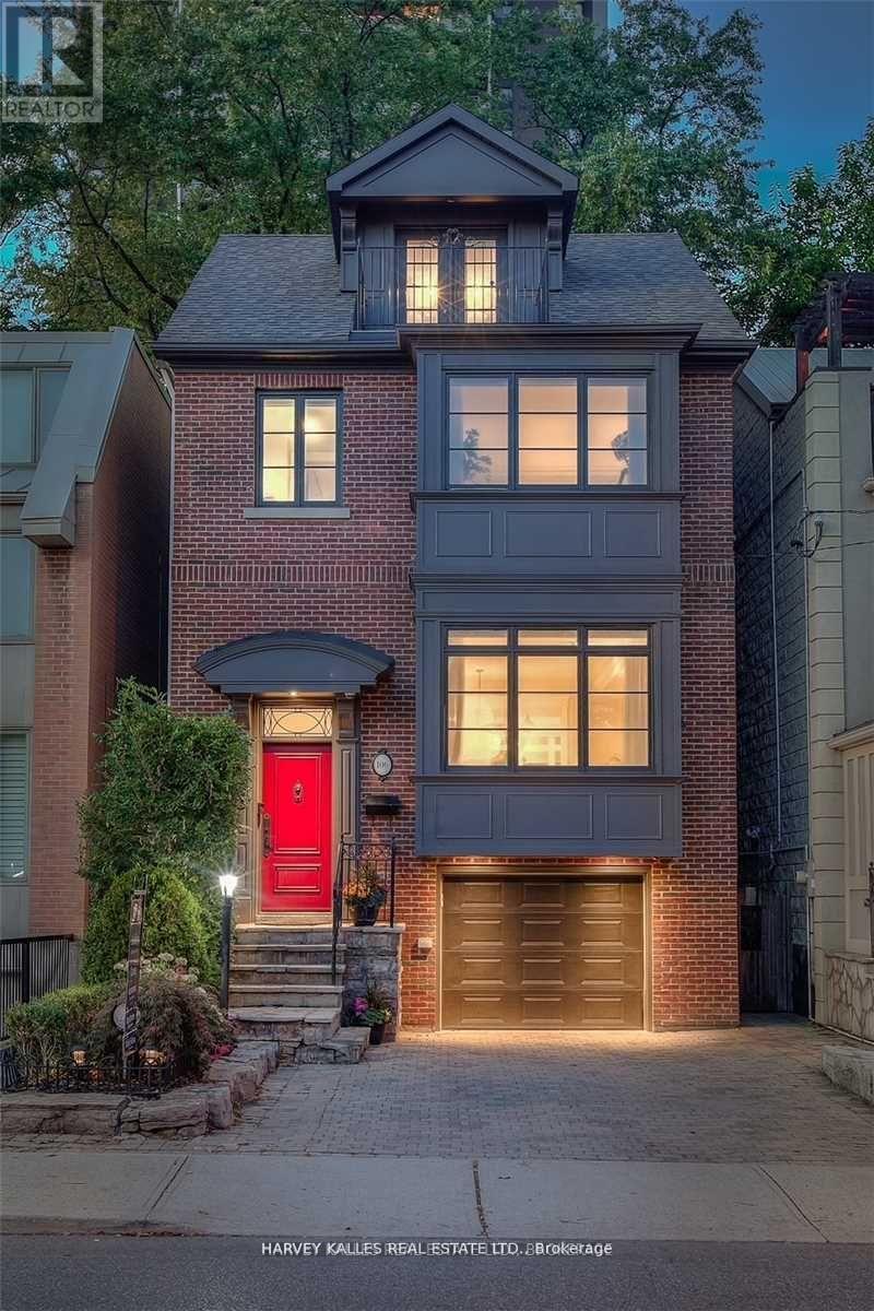 106 Belmont St, Toronto, ON M5R 1P8