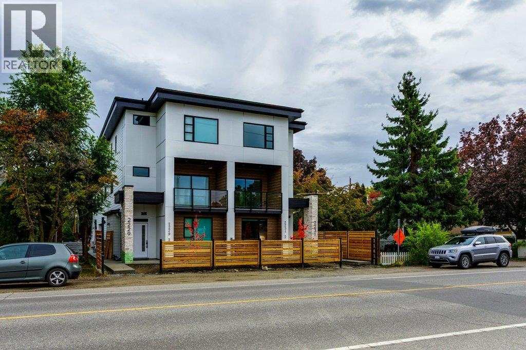 2231 Richter St, Kelowna, BC V1Y 2N9