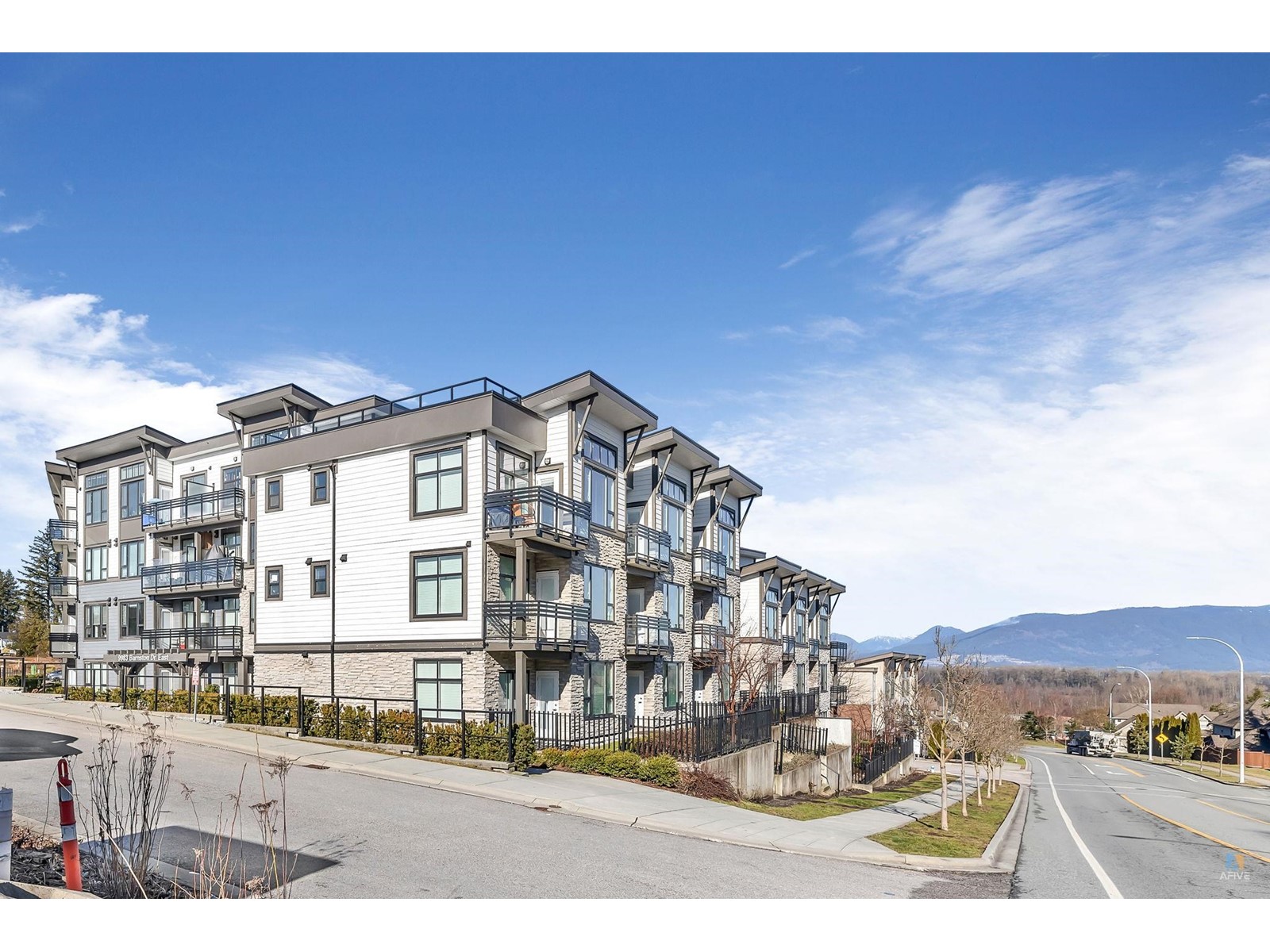 9983 E Barnston Drive Unit 509, Surrey, BC V4N 6T3