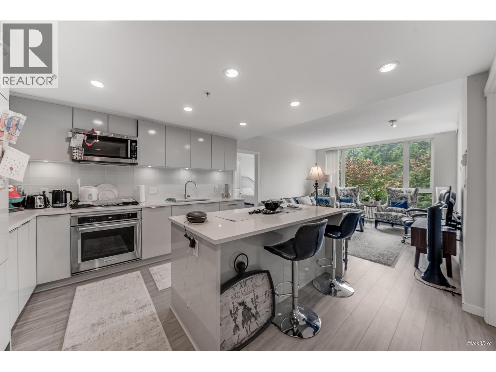 3100 Windsor Gate Unit 304, Coquitlam, BC V3B 0P3