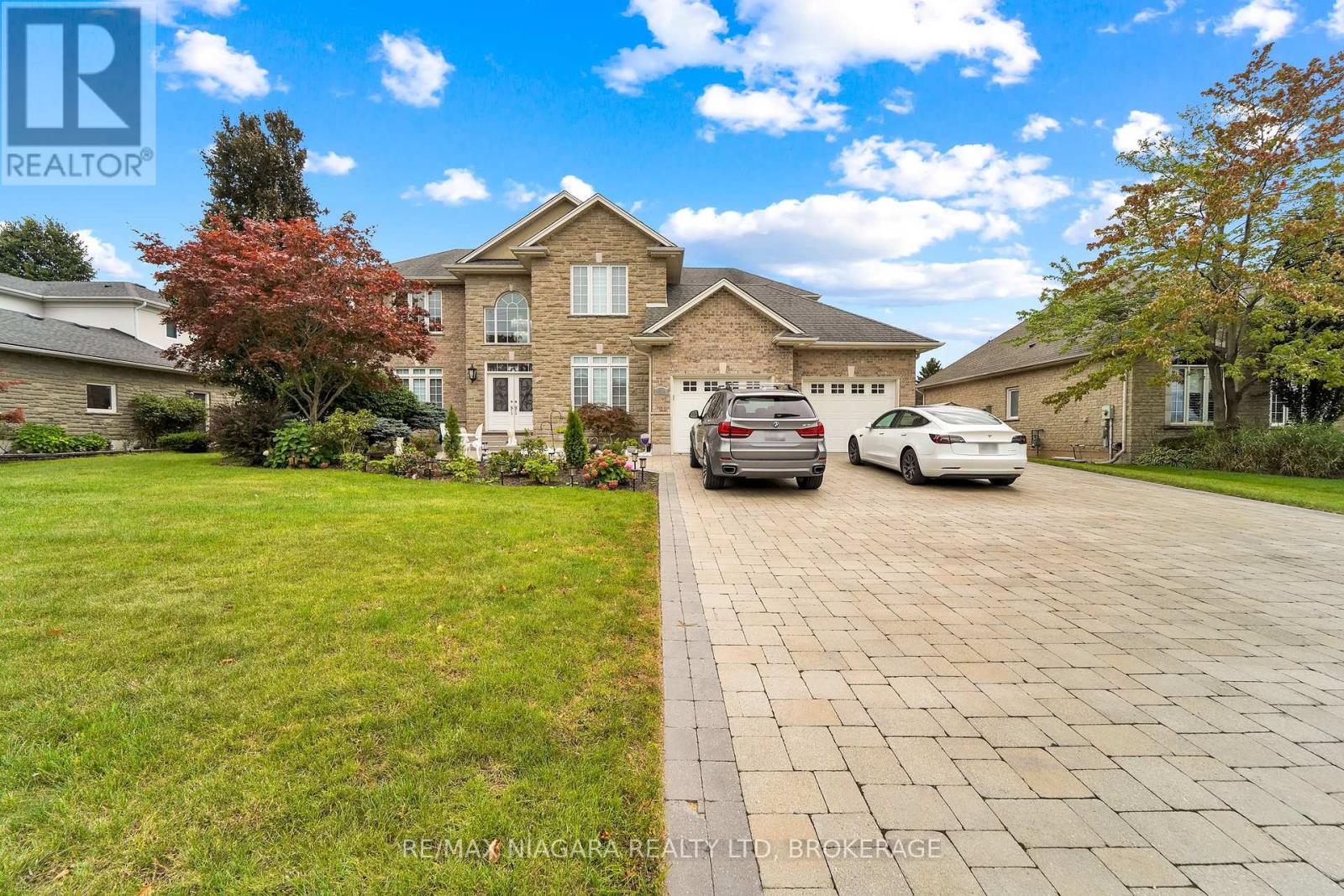 8018 Cathedral Dr, Niagara Falls Mt. Carmel, ON L2H 2Z2