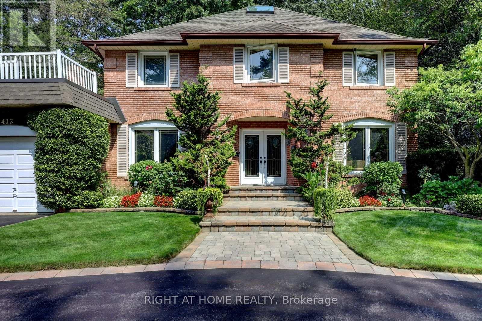 1412 Carmen Dr, Mississauga, ON L5G 3Z1