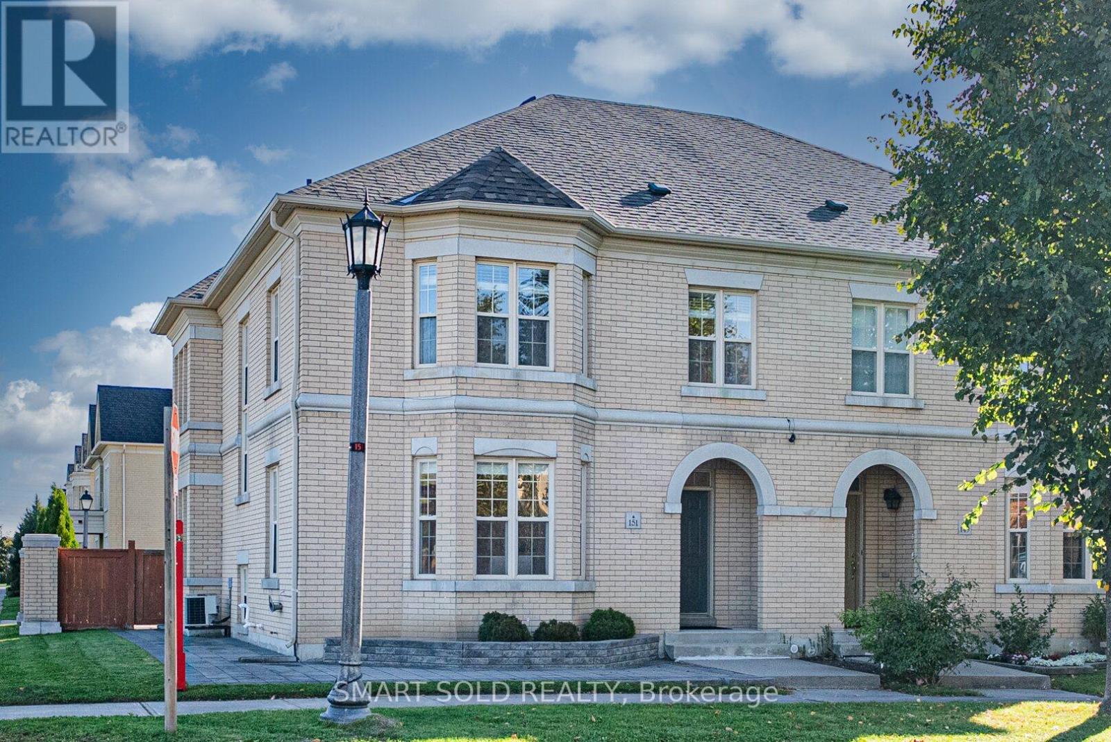 151 Prince Regent St, Markham, ON L6C 0A1