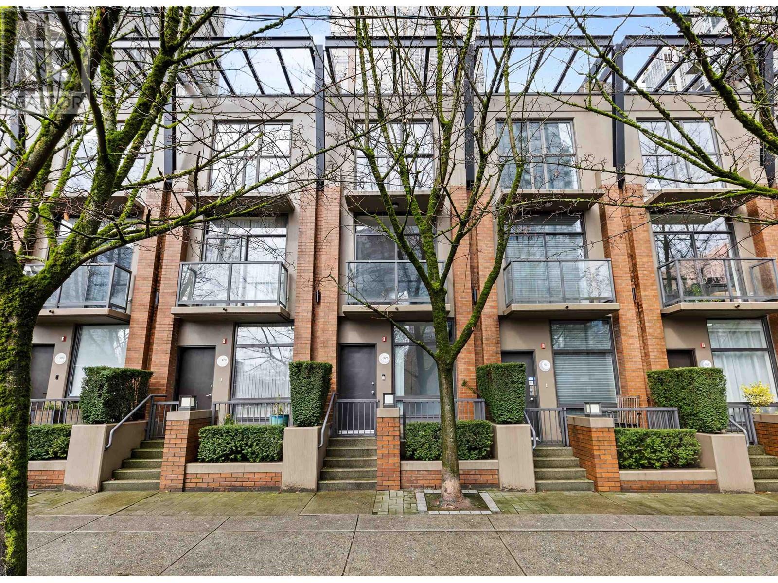 975 Beatty St, Vancouver, BC V6Z 3C5