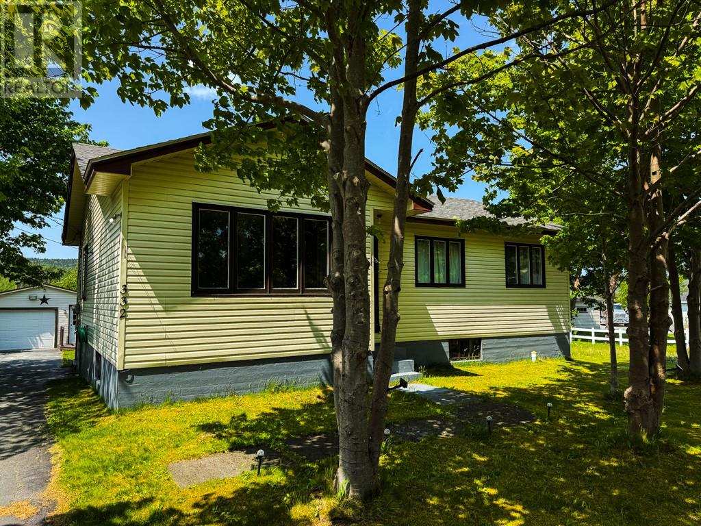 330-332 Shearstown Rd, Bay Roberts, NL A0A 1G0