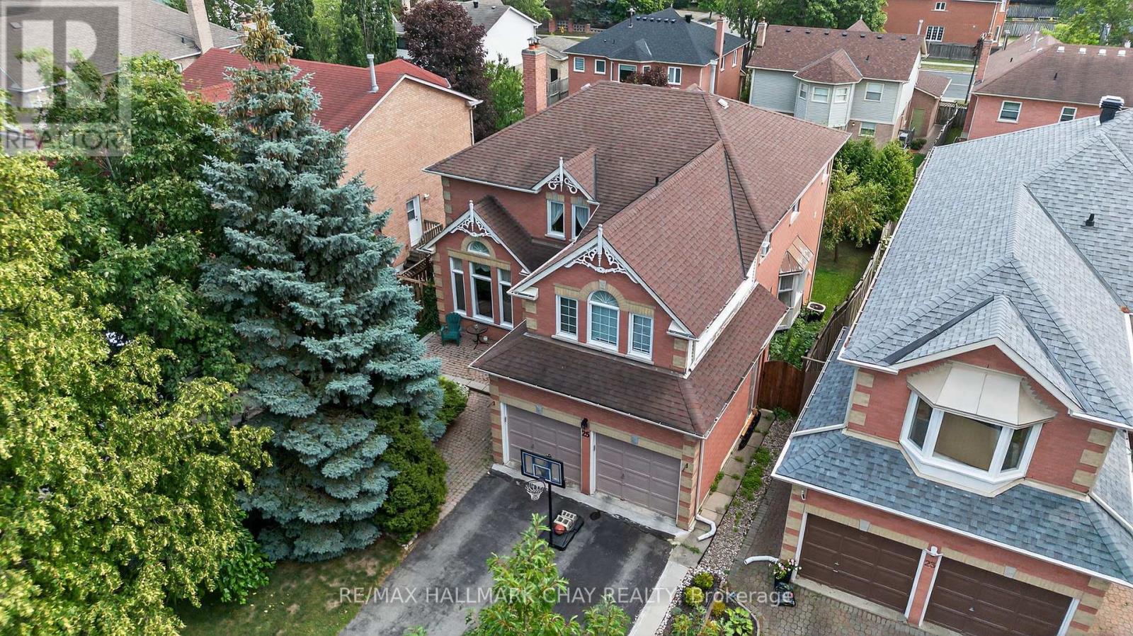 25 Heatherwood Cres, Markham, ON L3R 8W5
