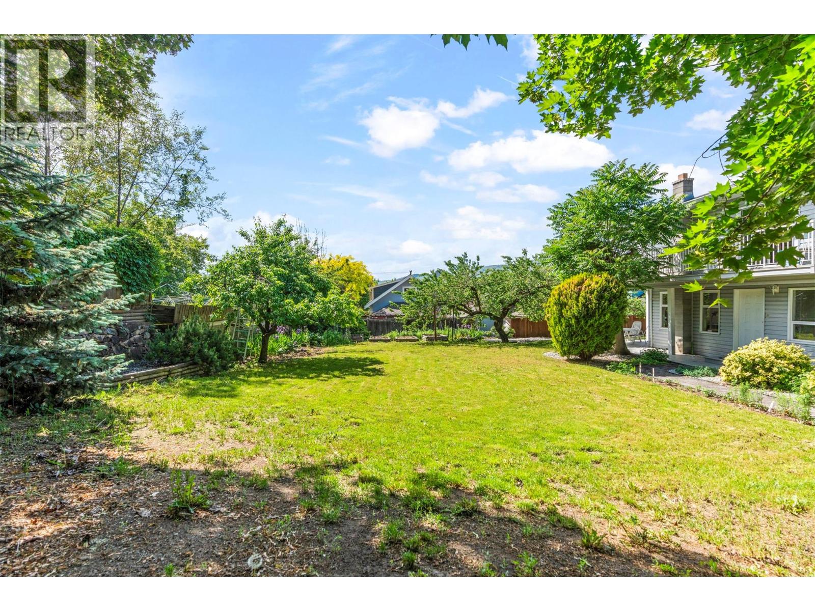 25 Street Unit 2802, Vernon, BC V1T 4P8