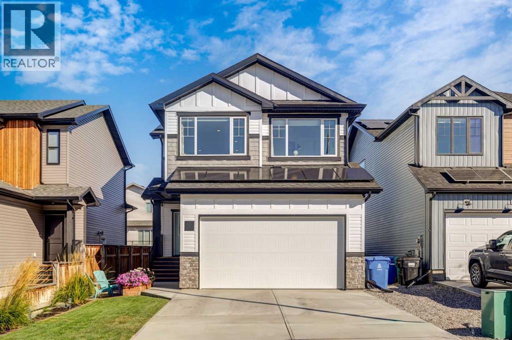 127 Goldenrod Rd W, Lethbridge, AB T1J 5W8
