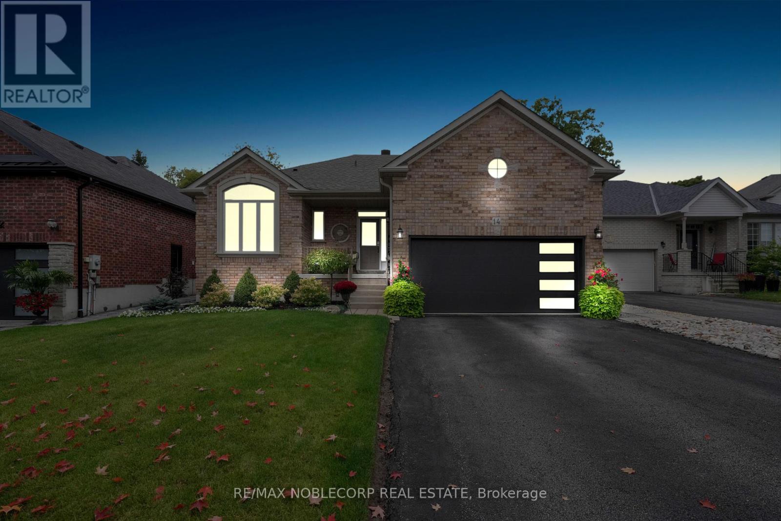 14 Willard Hunt Ct, King, ON L0G 1T0